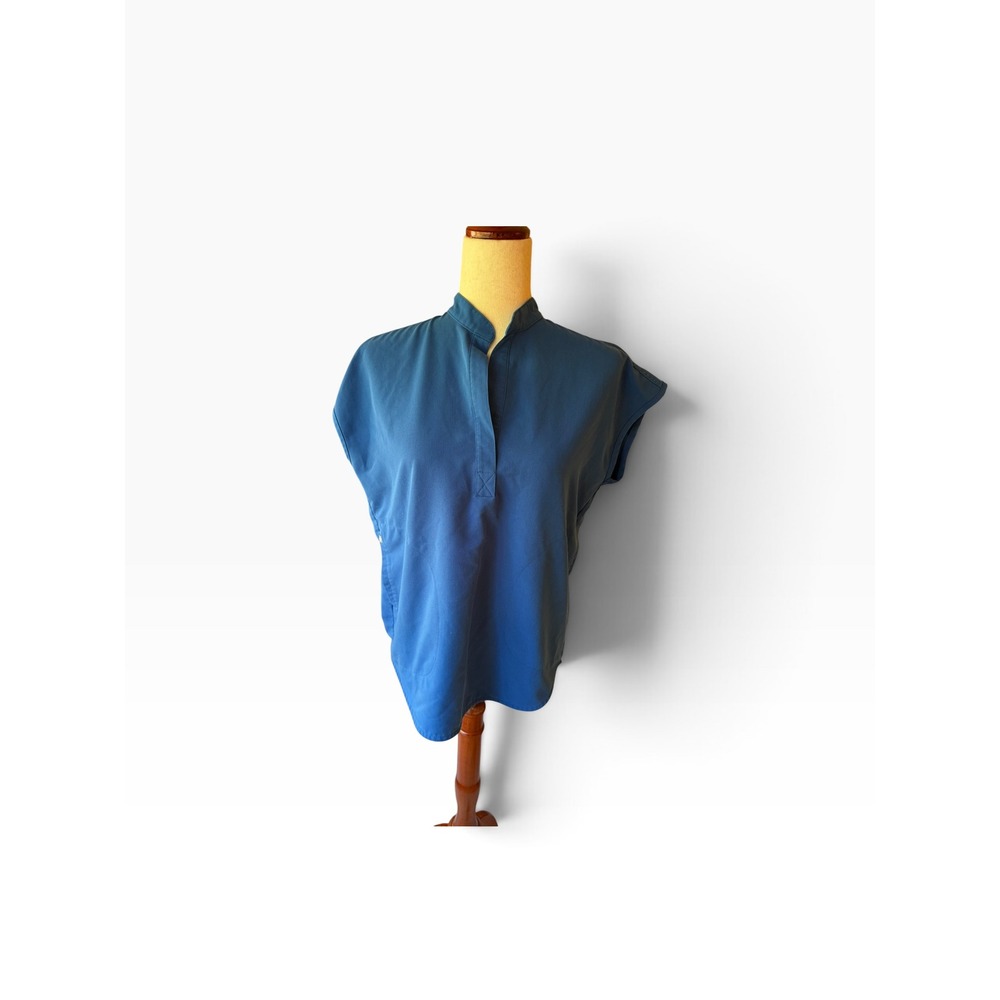 FIGS Technical Collection Royal Blue Scrub Top Mandarin Collar XXS WXXSW1003 A1